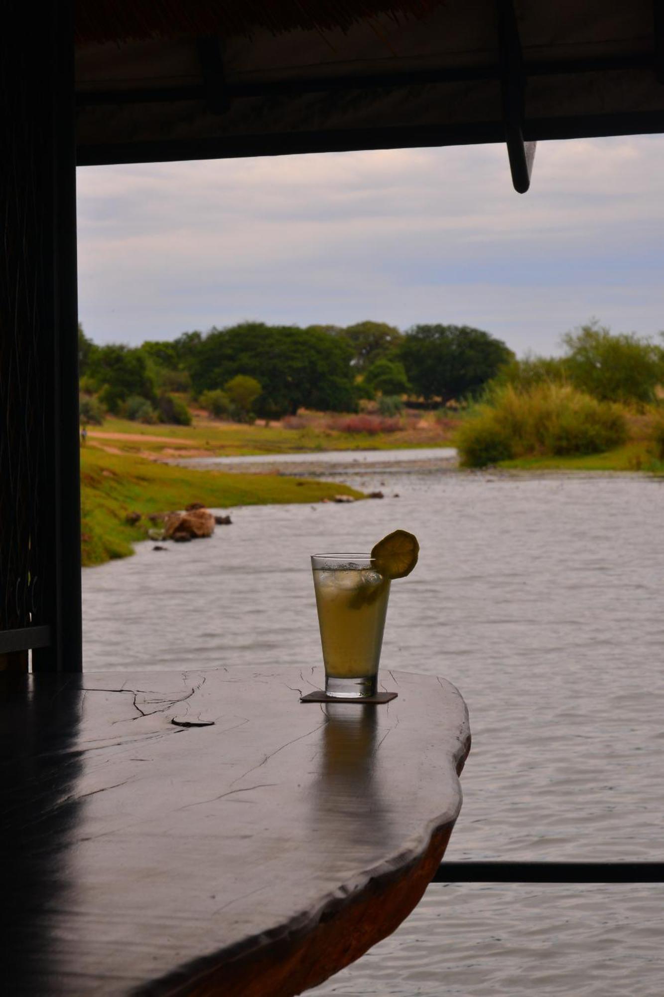 Taranga Safari Lodge Рунду Екстериор снимка